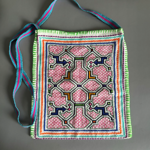 Сумка с вышивкой Шипибо 1