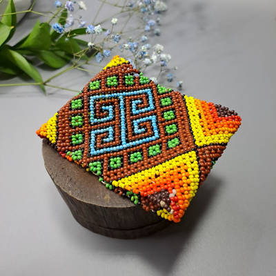 Бисерный браслет Хуни Куин 4