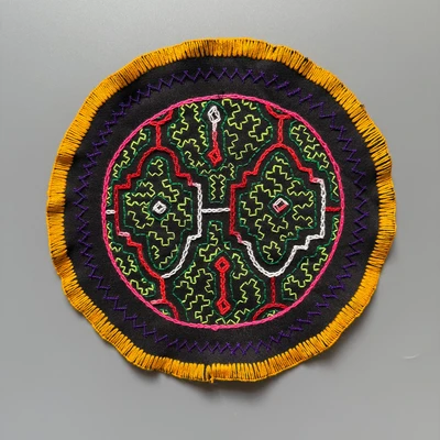 Алтарный коврик шипибо 23см