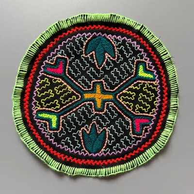 Алтарный коврик шипибо 21-19 см