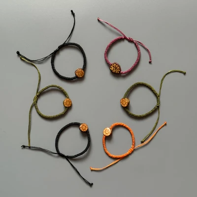 Браслет с аяваской